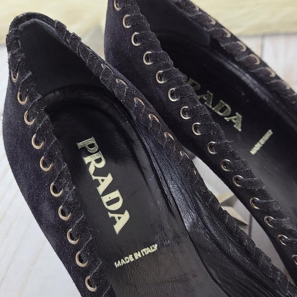 Prada black suede beaded pumps size 35 - Picture 8 of 10